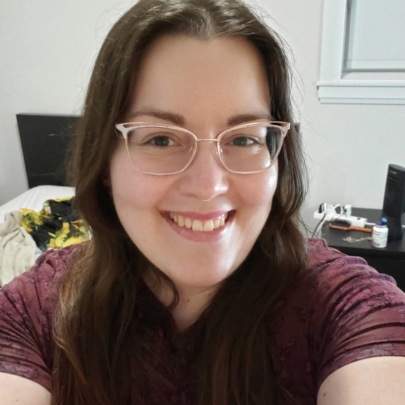 Meet your Posher, Joanne - Picture 1 of 1